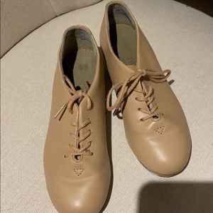 Girls Capezio tap shoes size 1.5